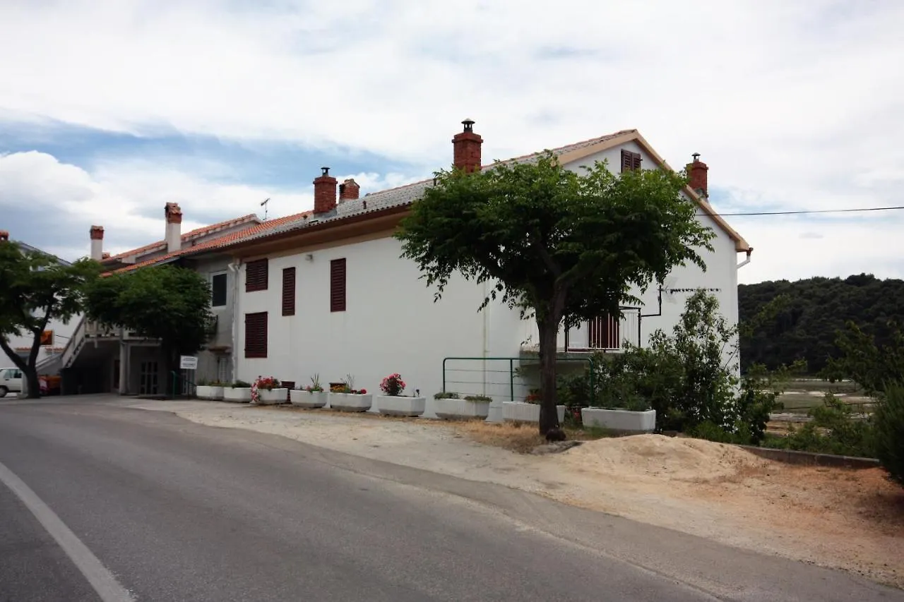 Apartment Kampor 4984B